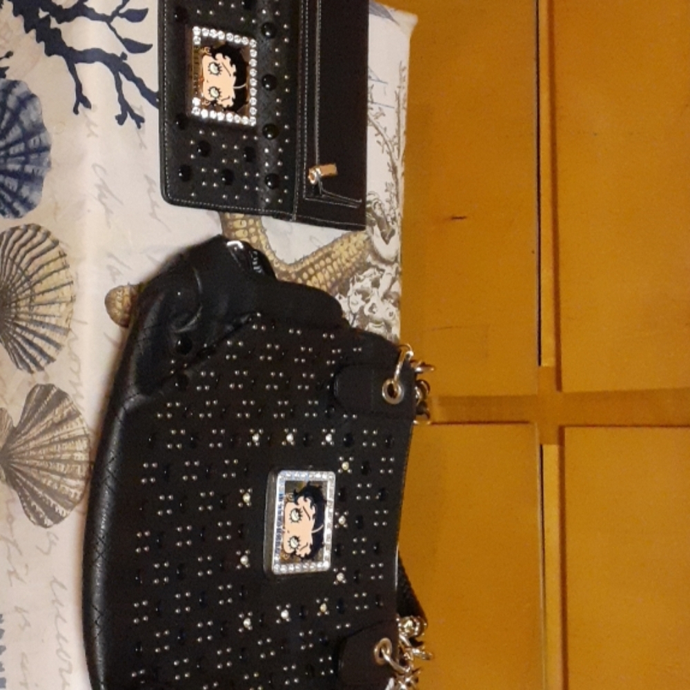 Black beet boop purse with wallet